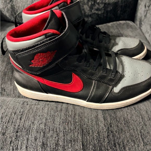 Nike Other - Nike Men's Black and Red Sneakers